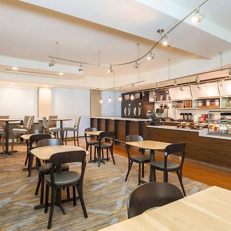 Courtyard By Marriott Pittsburgh Downtown Hotel Buitenkant foto
