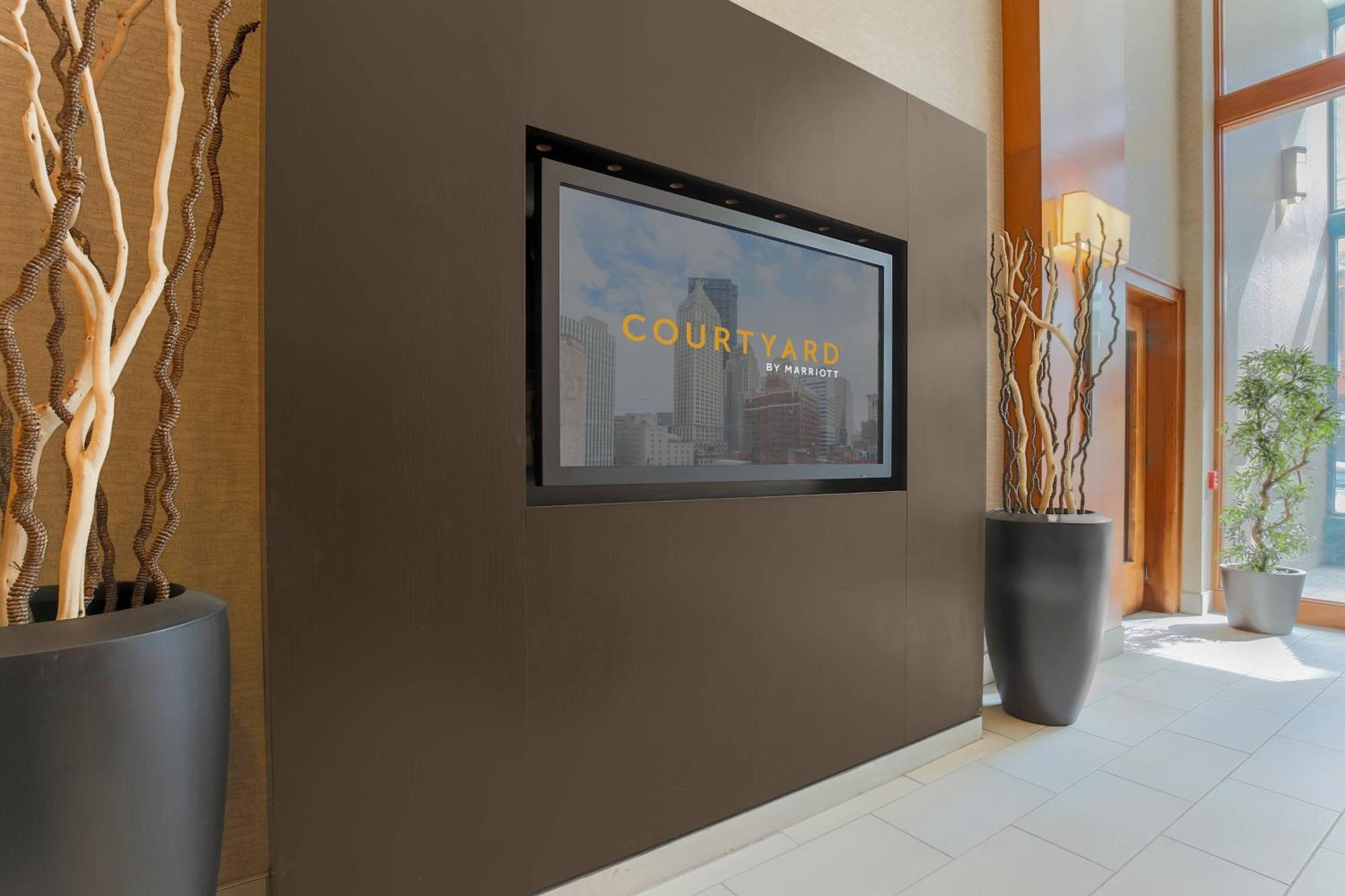 Courtyard By Marriott Pittsburgh Downtown Hotel Buitenkant foto
