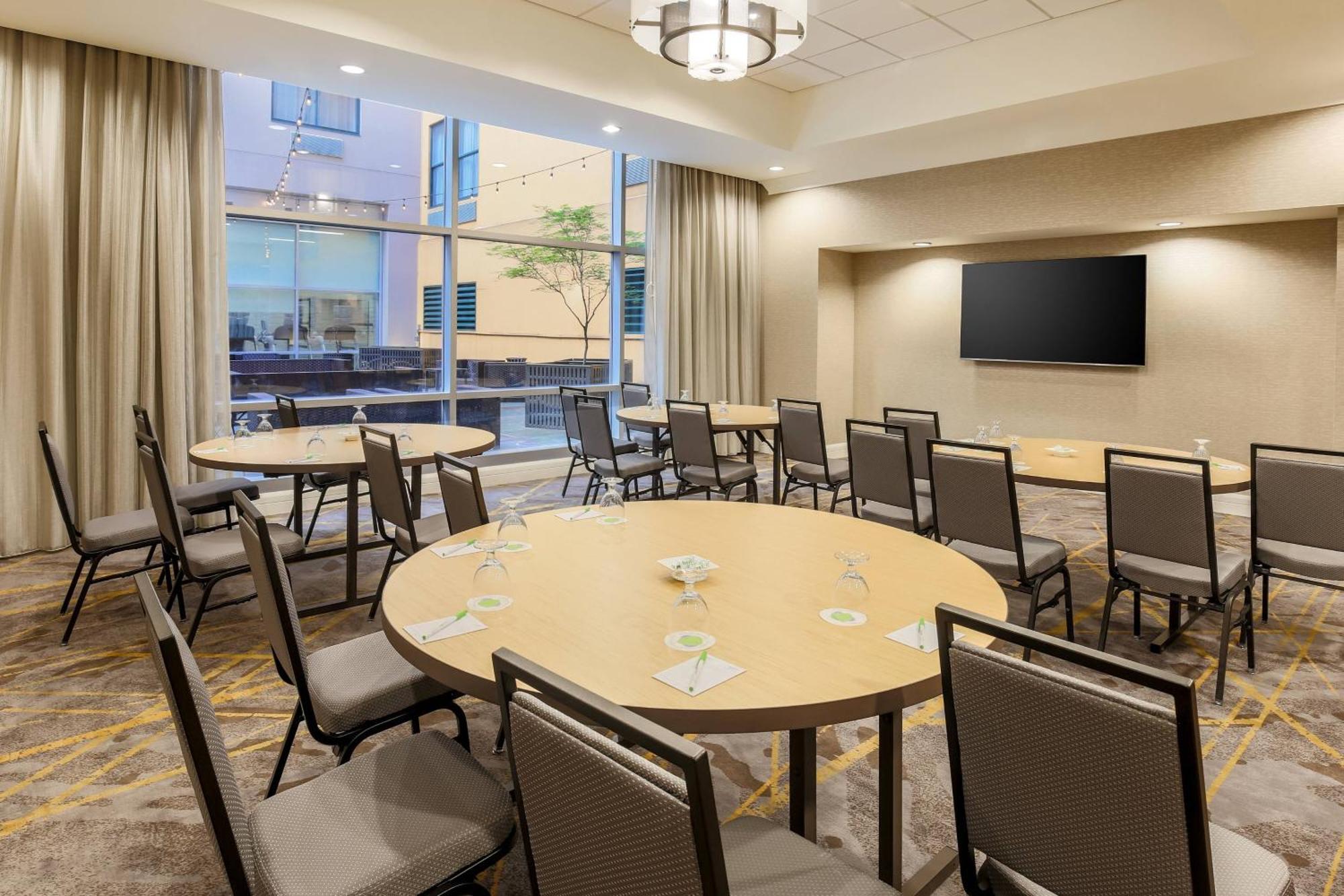 Courtyard By Marriott Pittsburgh Downtown Hotel Buitenkant foto